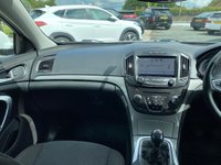 USED 2014 14 VAUXHALL INSIGNIA 1.8 DESIGN NAV 5d 138 BHP 