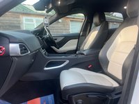 USED 2016 16 JAGUAR F-PACE 2.0 R-SPORT AWD 5d 178 BHP Trade Price Car Collection Only Warranty Included at this price