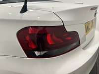 USED 2013 13 BMW 1 SERIES 2.0 118D SPORT PLUS EDITION 2d 141 BHP Striking Alpine White, High gloss Black Alloy Wheels, Black Boston Leather Interior