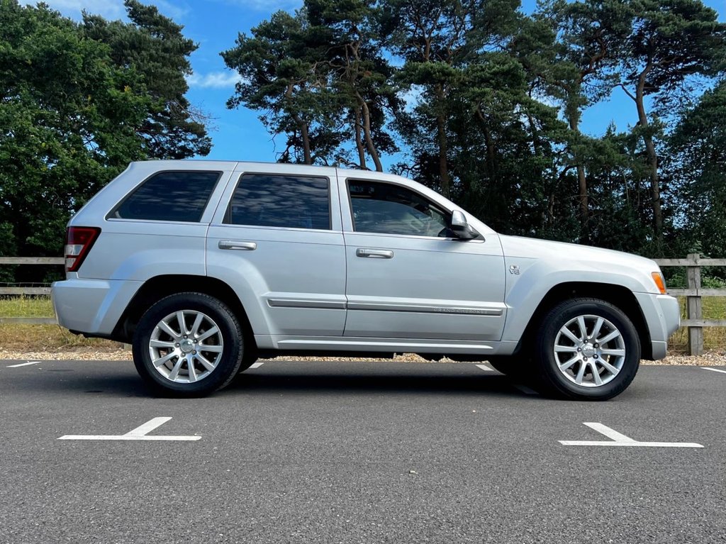 USED 2006 V JEEP GRAND CHEROKEE OVERLAND // HEMI 5.7 V8 322 BHP // 5d // px swap 