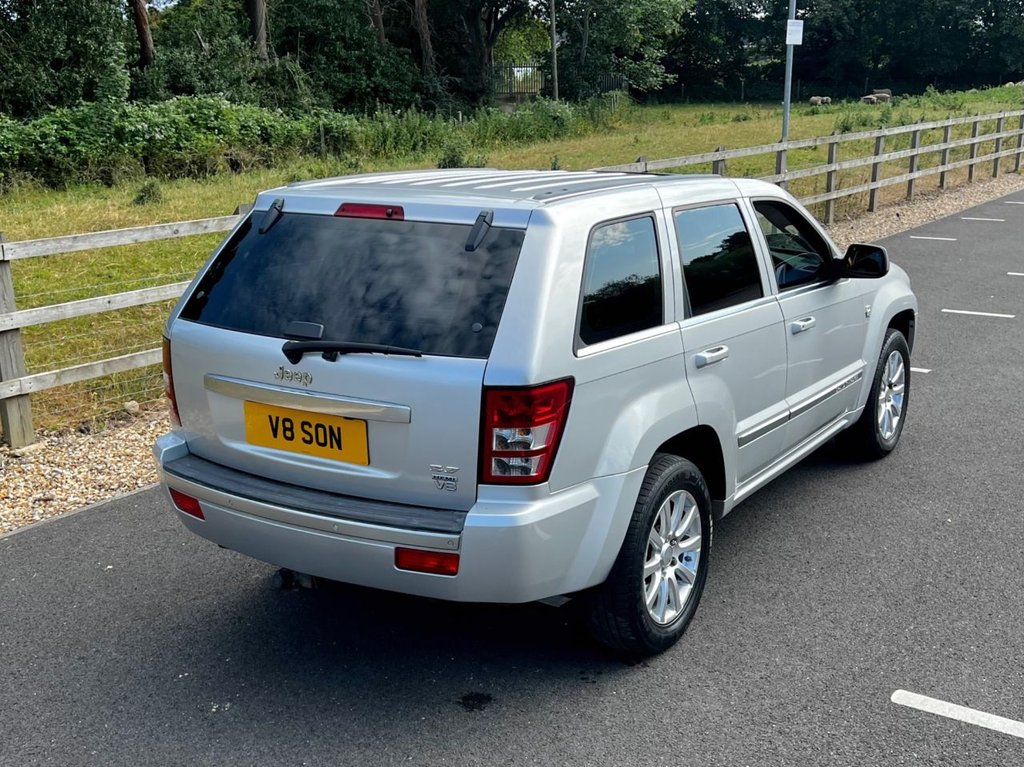 USED 2006 V JEEP GRAND CHEROKEE OVERLAND // HEMI 5.7 V8 322 BHP // 5d // px swap 