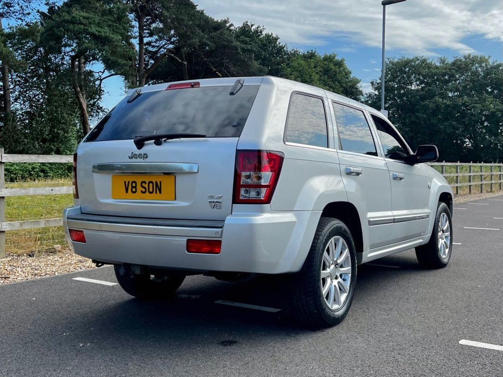 USED 2006 V JEEP GRAND CHEROKEE OVERLAND // HEMI 5.7 V8 322 BHP // 5d // px swap 