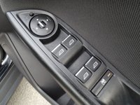 USED 2011 11 FORD FOCUS 1.6 ZETEC 5d 124 BHP New MOT