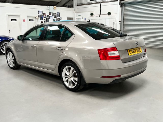 View our SKODA OCTAVIA