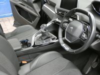 USED 2020 70 PEUGEOT 5008 1.2 PURETECH S/S GT LINE PREMIUM 5d 130 BHP 7 SEATS SAT NAV PANORAMIC ROOF PARKING SENSORS GENUINE LOW MILES IMMACULATE EXAMPLE