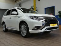USED 2019 69 MITSUBISHI OUTLANDER 2.4 PHEV EXCEED SAFETY 5d 222 BHP IMMACULATE EXAMPLE BIG SPEC SAT NAV LEATHER CAMERA VAT Q