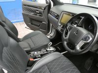 USED 2019 69 MITSUBISHI OUTLANDER 2.4 PHEV EXCEED SAFETY 5d 222 BHP IMMACULATE EXAMPLE BIG SPEC SAT NAV LEATHER CAMERA VAT Q