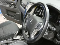 USED 2019 69 MITSUBISHI OUTLANDER 2.4 PHEV EXCEED SAFETY 5d 222 BHP IMMACULATE EXAMPLE BIG SPEC SAT NAV LEATHER CAMERA VAT Q