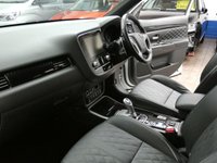 USED 2019 69 MITSUBISHI OUTLANDER 2.4 PHEV EXCEED SAFETY 5d 222 BHP IMMACULATE EXAMPLE BIG SPEC SAT NAV LEATHER CAMERA VAT Q