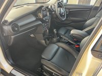 USED 2019 19 MINI HATCH COOPER 1.5 COOPER CLASSIC 5d 134 BHP 1 PRIVATE OWNER