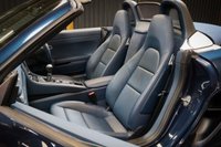 USED 2012 12 PORSCHE BOXSTER 2.7 24V 2d 265 BHP STUNNING COLOUR, LOW MILES, DARK BLUE WITH YACHT BLUE LEATHER INTERIOR, STUNNING COMBO.  BEAUTIFUL CAR WITH GREAT HISTORY