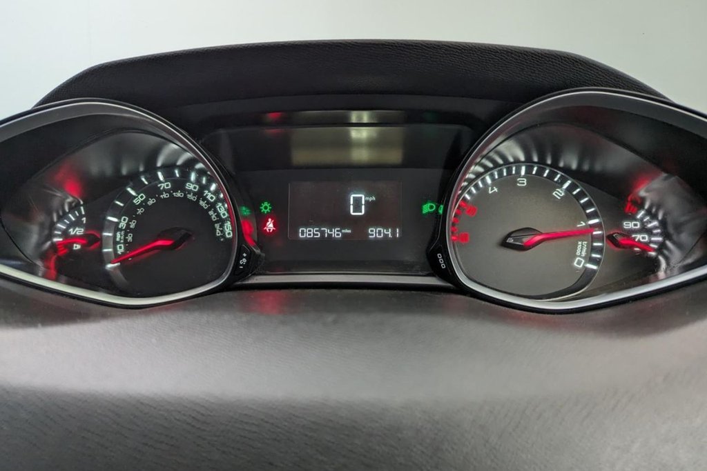 USED 2018 18 PEUGEOT 308 1.6 BLUE HDI S/S ACTIVE 5d 120 BHP 