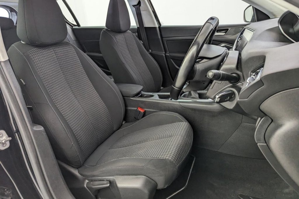 USED 2018 18 PEUGEOT 308 1.6 BLUE HDI S/S ACTIVE 5d 120 BHP 