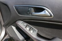 USED 2017 17 MERCEDES-BENZ A-CLASS A200d (136) AMG Line Premium 5dr Automatic Euro 6 (Navigation Diamond Grill, Black 18