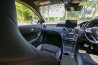 USED 2017 17 MERCEDES-BENZ A-CLASS A200d (136) AMG Line Premium 5dr Automatic Euro 6 (Navigation Diamond Grill, Black 18