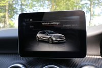 USED 2017 17 MERCEDES-BENZ A-CLASS A200d (136) AMG Line Premium 5dr Automatic Euro 6 (Navigation Diamond Grill, Black 18