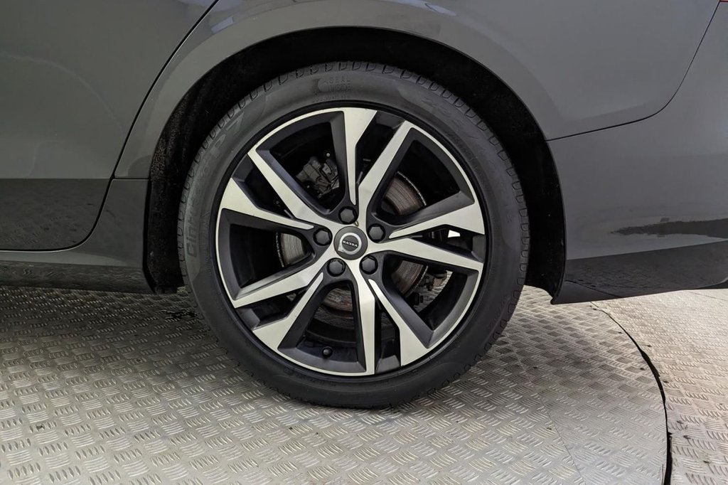 USED 2019 19 VOLVO V60 2.0 D4 R-DESIGN 5d 188 BHP 