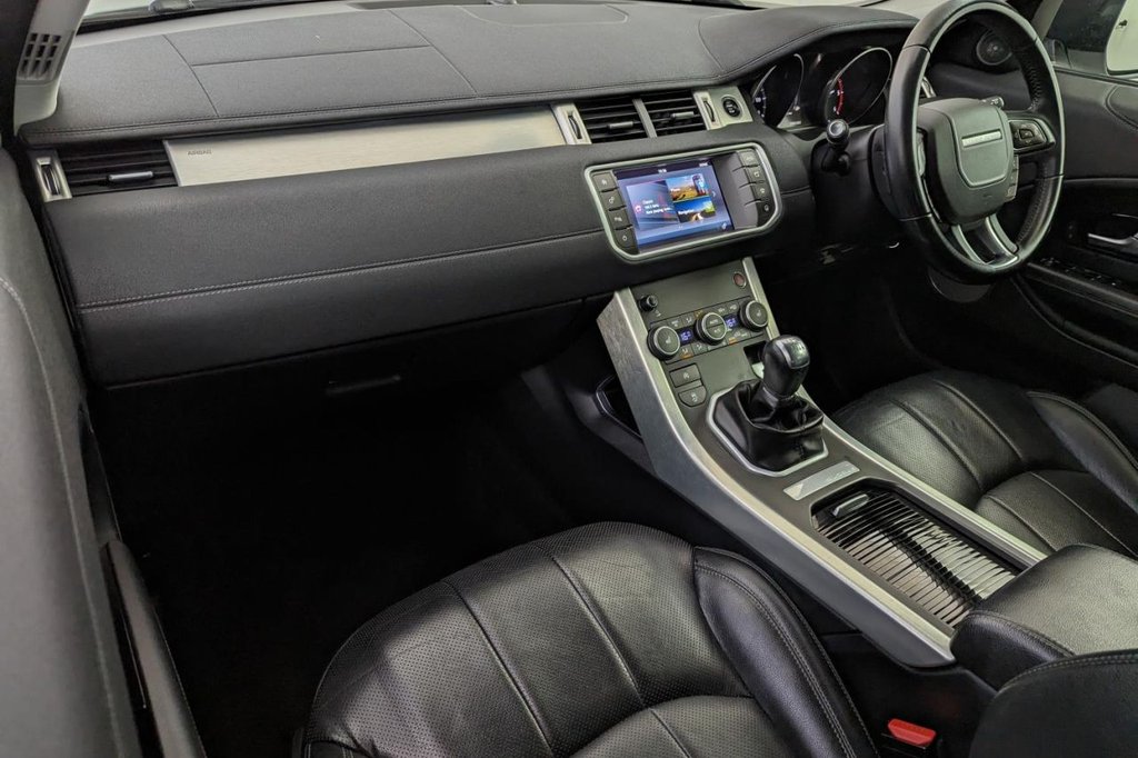 USED 2017 17 LAND ROVER RANGE ROVER EVOQUE 2.0 ED4 SE TECH SUV 5d 148 BHP 