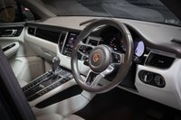 USED 2016 66 PORSCHE MACAN 3.0 D S PDK 5d 258 BHP AGATE AND PEBBLE INTERIOR, PAN ROOF, FULL HISTORY - PASM - PDLS - REVERSE CAMERA - 20 INCH ALLOYS -  NEW TYRES