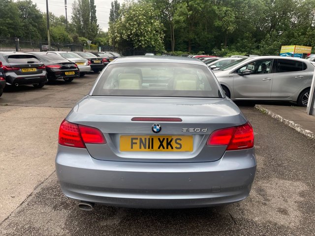 2011 BMW 3 SERIES - Photo 4