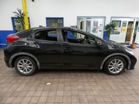 USED 2012 12 HONDA CIVIC 2.2 I-DTEC EX 5d 148 BHP &pound;35 ROAD TAX SAT NAV LEATHER REAR CAMERA 2 OWNERS 11 SERVICES TO 129K MILES