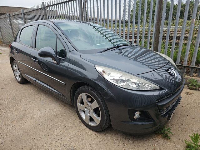 2011 11 Peugeot 207 1.6 HDI ENVY 5d 92 BHP