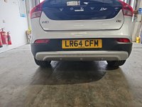 USED 2014 64 VOLVO V40 1.6 D2 CROSS COUNTRY LUX 5d 113 BHP &pound;20 Road Tax