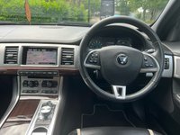 USED 2015 15 JAGUAR XF 2.2 D PORTFOLIO SPORTBRAKE 5d 200 BHP 