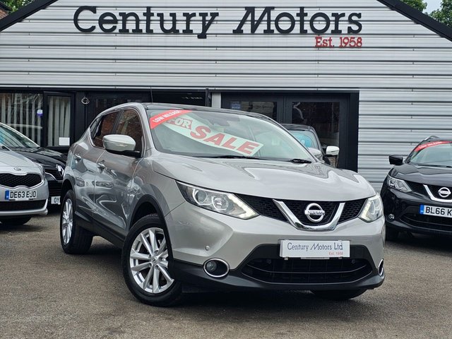 2014 14 Nissan Qashqai 1.5 dCi Acenta PREMIUM 5dr - GLASS ROOF 