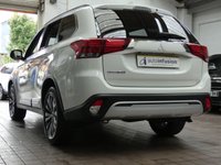 USED 2020 70 MITSUBISHI OUTLANDER 2.0 EXCEED 5d 148 BHP 7 SEATS SAT NAV LEATHER CAMERA 1 OWNER MITSUBISHI WARRANTY TILL NOV 2025