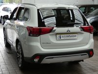 USED 2020 70 MITSUBISHI OUTLANDER 2.0 EXCEED 5d 148 BHP 7 SEATS SAT NAV LEATHER CAMERA 1 OWNER MITSUBISHI WARRANTY TILL NOV 2025