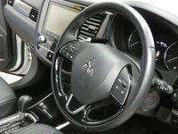 USED 2020 70 MITSUBISHI OUTLANDER 2.0 EXCEED 5d 148 BHP 7 SEATS SAT NAV LEATHER CAMERA 1 OWNER MITSUBISHI WARRANTY TILL NOV 2025