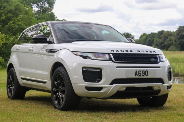 2016 16 Land Rover Range Rover Evoque 2.0 TD4 (180) SE Tech 5dr Automatic (Panoramic Sunroof, Autobiography Colour Coding, Navigation)