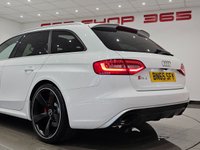 USED 2015 65 AUDI A4 4.2 FSI V8 (450 PS) LIMITED EDITION S TRONIC QUATTRO (EURO 5) 5DR + HIGH SPECIFICATION WITH �&pound;6,535 OF AUDI EXTRAS 20S+PANROOF+XENON-LED+R/CAMERA+EXCLUSIVE RS BUCKETS