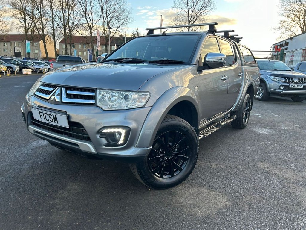 2015 MITSUBISHI L200
