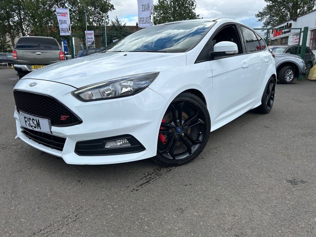 View our FORD FOCUS