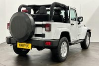 USED 2011 11 JEEP WRANGLER 2.8 SAHARA CRD 2d 197 BHP Striking High Gloss  White Ready for summer Jeep Sahara FREE UK DELIVERY