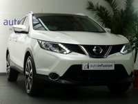 USED 2014 14 NISSAN QASHQAI 1.6 DCI TEKNA 5d 128 BHP &pound;35 ROAD TAX SAT NAV LEATHER SUNROOF CAMERA LOW MILEAGE 2 OWNERS FROM NEW 8 SERVICES TO 38K MILES