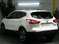 USED 2014 14 NISSAN QASHQAI 1.6 DCI TEKNA 5d 128 BHP &pound;35 ROAD TAX SAT NAV LEATHER SUNROOF CAMERA LOW MILEAGE 2 OWNERS FROM NEW 8 SERVICES TO 38K MILES