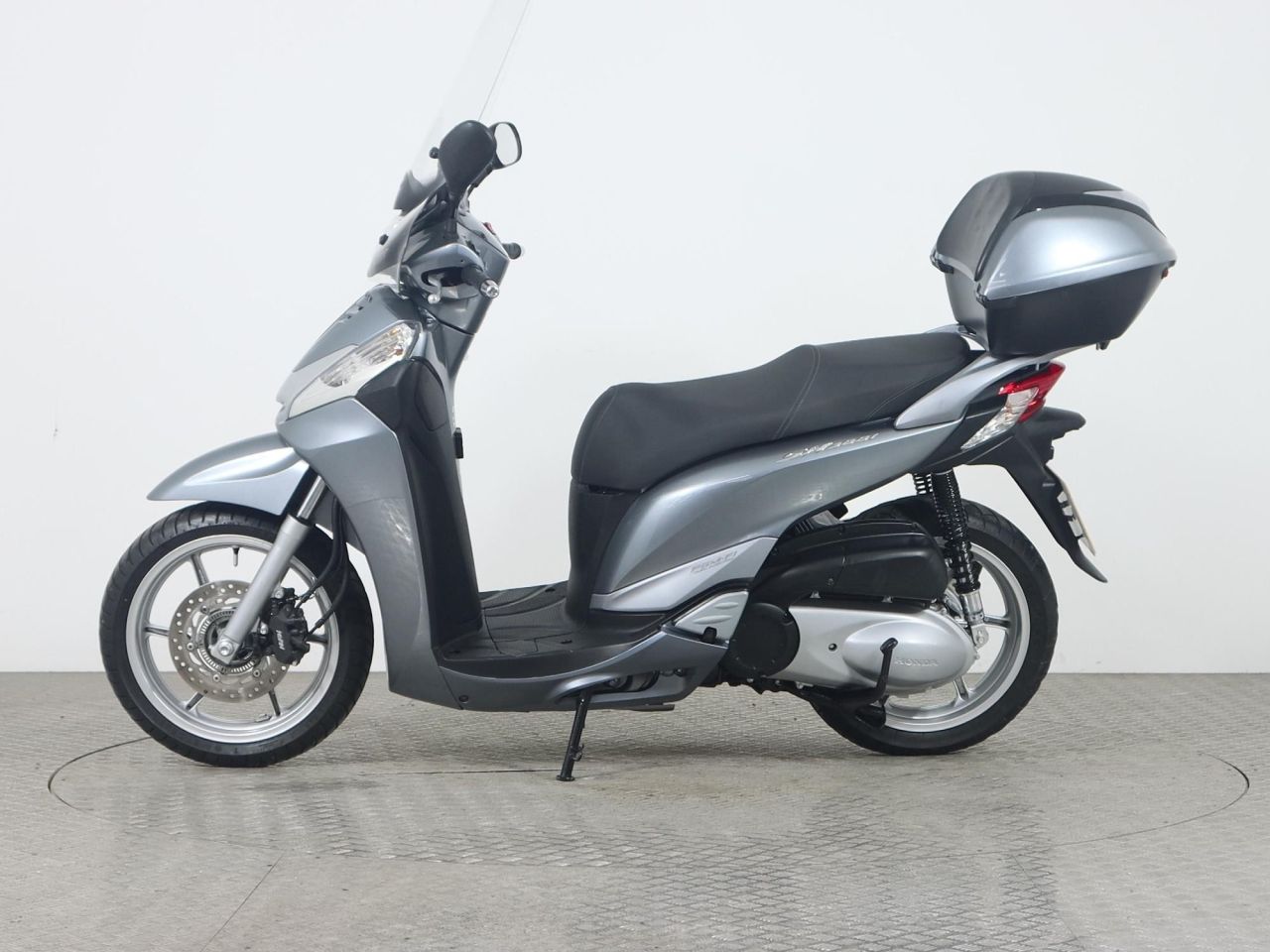 Scooter Honda 350 Offerta Honda Sh 300 Sh 350 Vendesi Sh 300