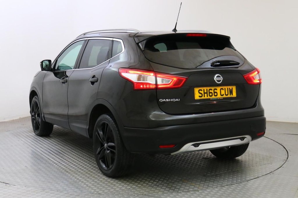 2016 Nissan Qashqai DCI Black Edition £12,999