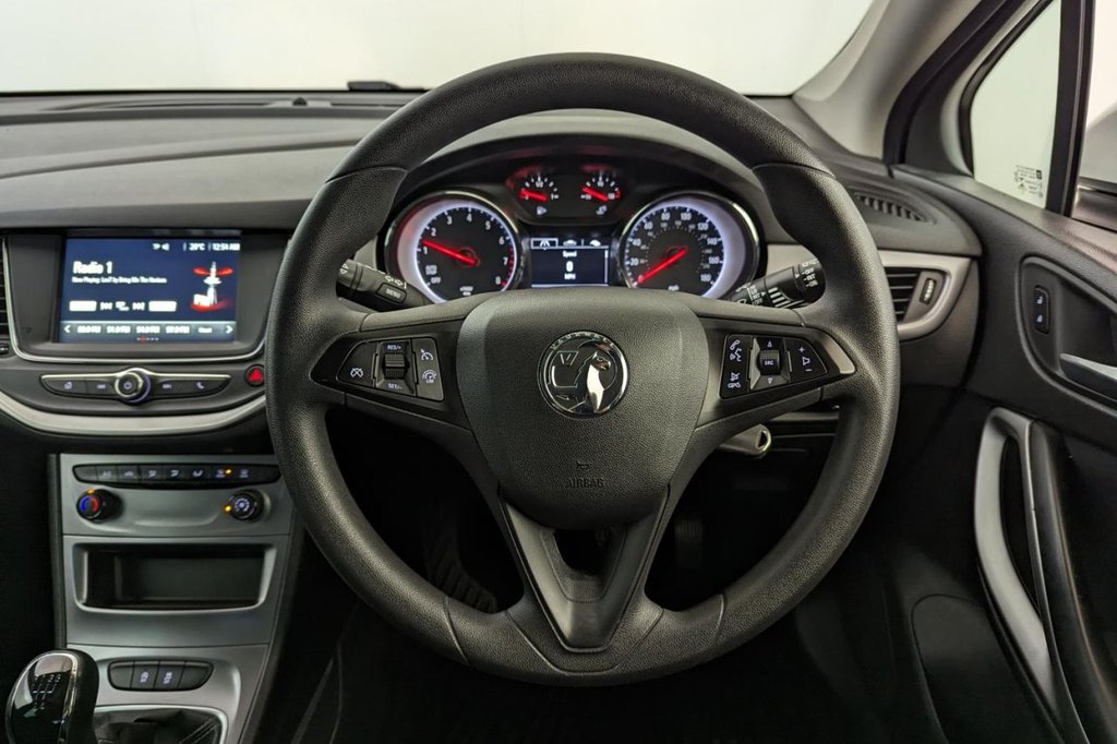 USED 2019 19 VAUXHALL ASTRA 1.0 DESIGN ECOTEC S/S 5d  