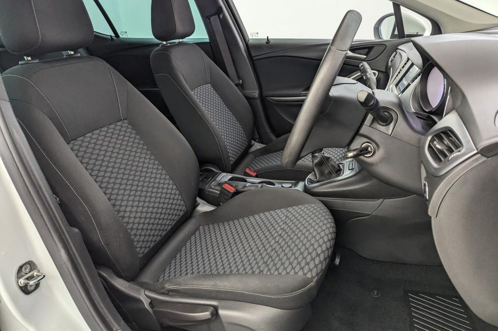 USED 2019 19 VAUXHALL ASTRA 1.0 DESIGN ECOTEC S/S 5d  
