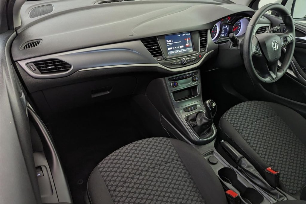 USED 2019 19 VAUXHALL ASTRA 1.0 DESIGN ECOTEC S/S 5d  