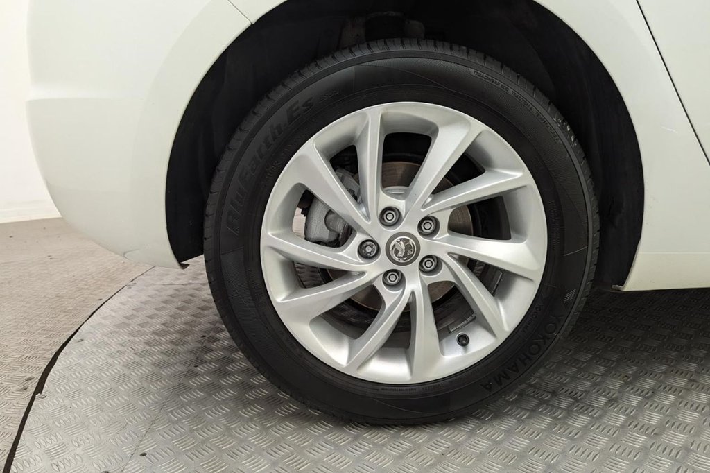 USED 2019 19 VAUXHALL ASTRA 1.0 DESIGN ECOTEC S/S 5d  