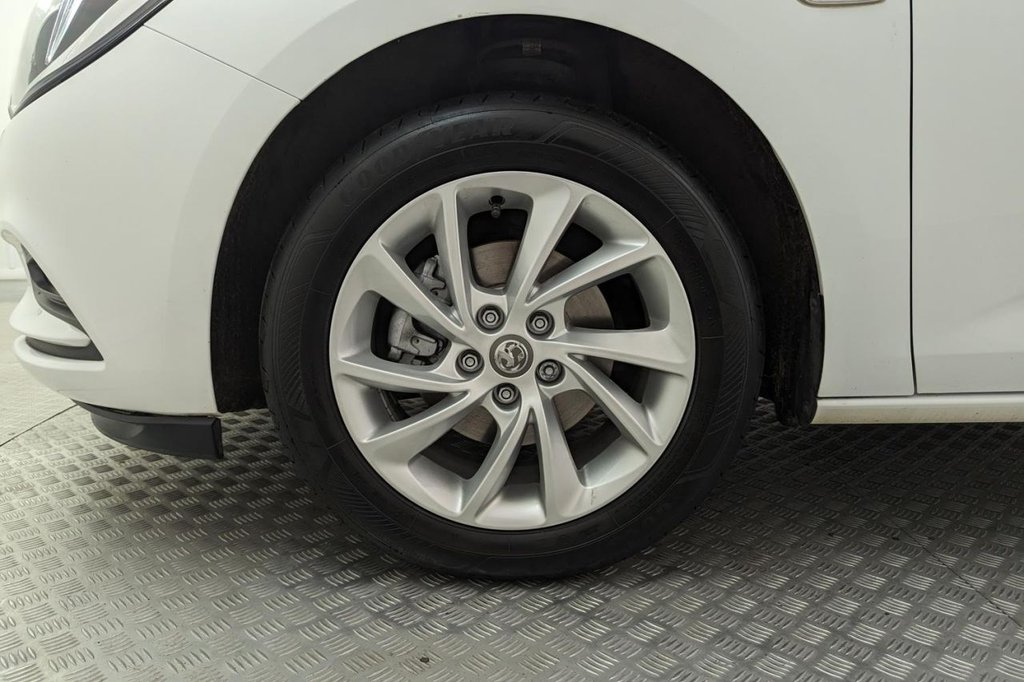 USED 2019 19 VAUXHALL ASTRA 1.0 DESIGN ECOTEC S/S 5d  