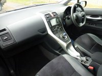 USED 2011 60 TOYOTA AURIS 1.8 T SPIRIT 5d 99 BHP www.suffolkcarcentre.co.uk - Located at Ilketshall