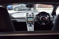 USED 2015 51 PORSCHE CAYMAN 2.7 24V PDK 2d 275 BHP BOSE / CHRONO+ / 20" ALLOYS