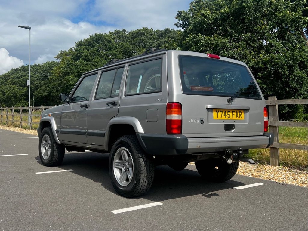 USED 2001 Y JEEP CHEROKEE 60TH ANNIVERSARY XJ // 2.5TD // 5d // 114 BHP // px swap 