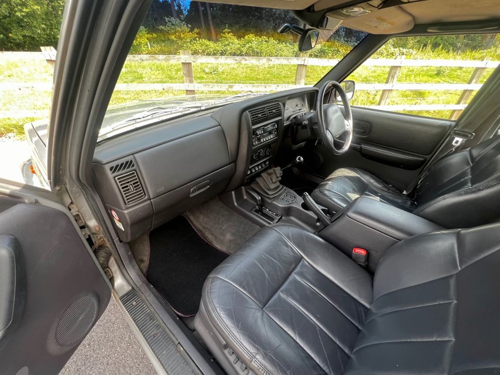 USED 2001 Y JEEP CHEROKEE 60TH ANNIVERSARY XJ // 2.5TD // 5d // 114 BHP // px swap 